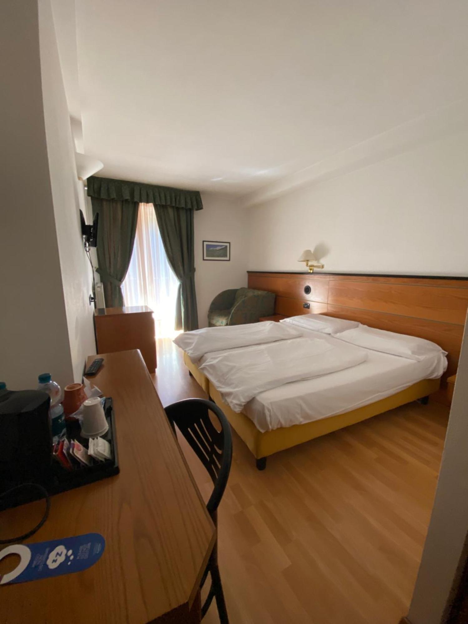 Albergo Aprica Garni Ngoại thất bức ảnh