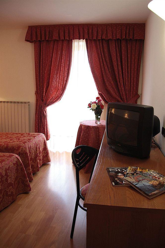 Albergo Aprica Garni Ngoại thất bức ảnh